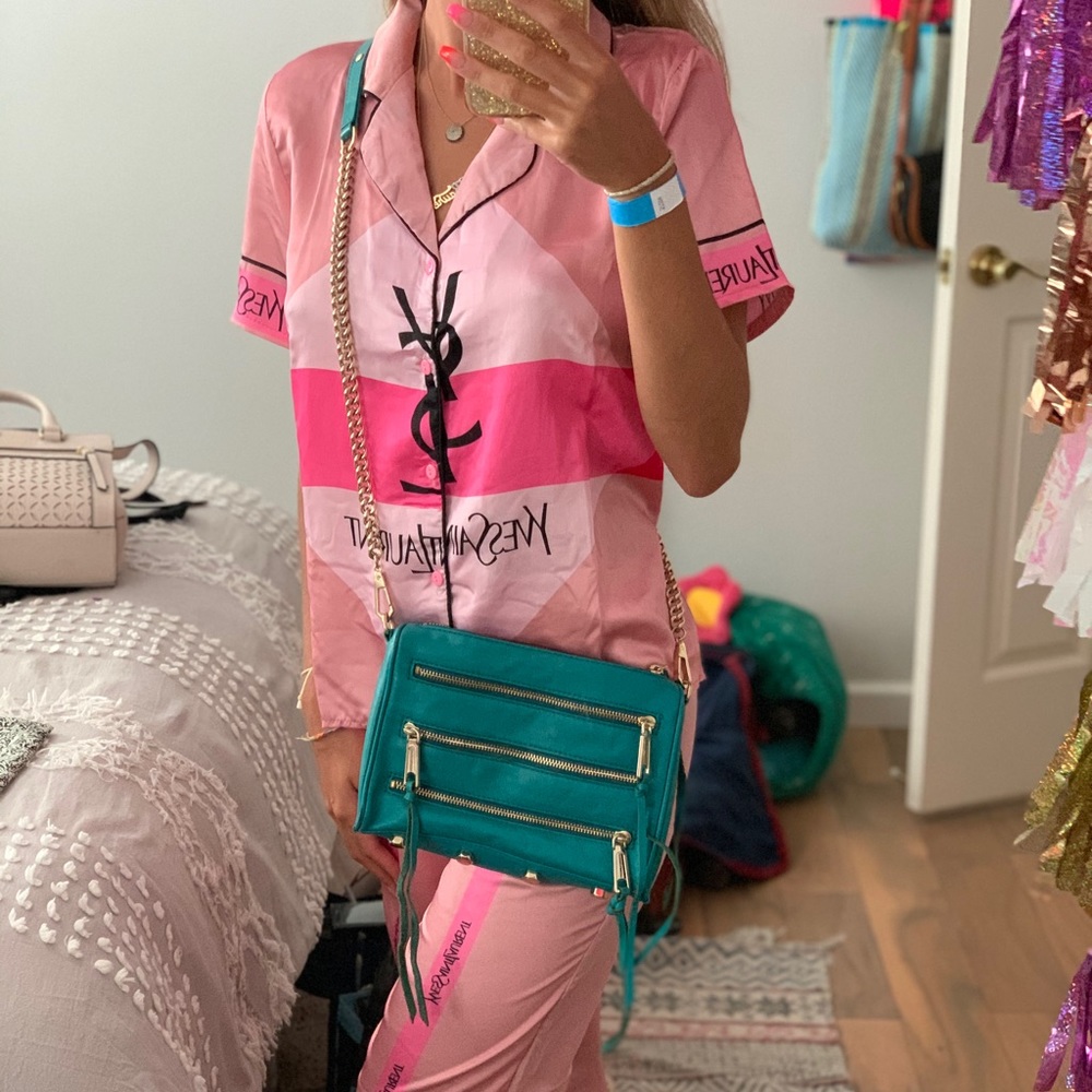 **RARE COLOR** REBECCA MINKOFF 5-ZIP CROSSBODY